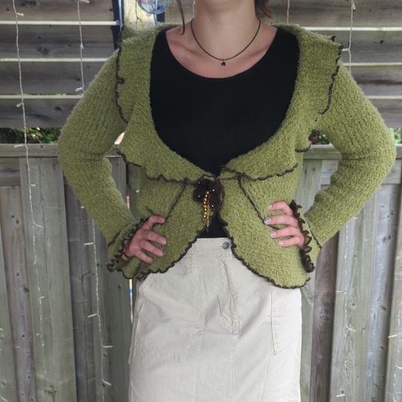 floral Sweaters - Green Sweater With Flower Accent